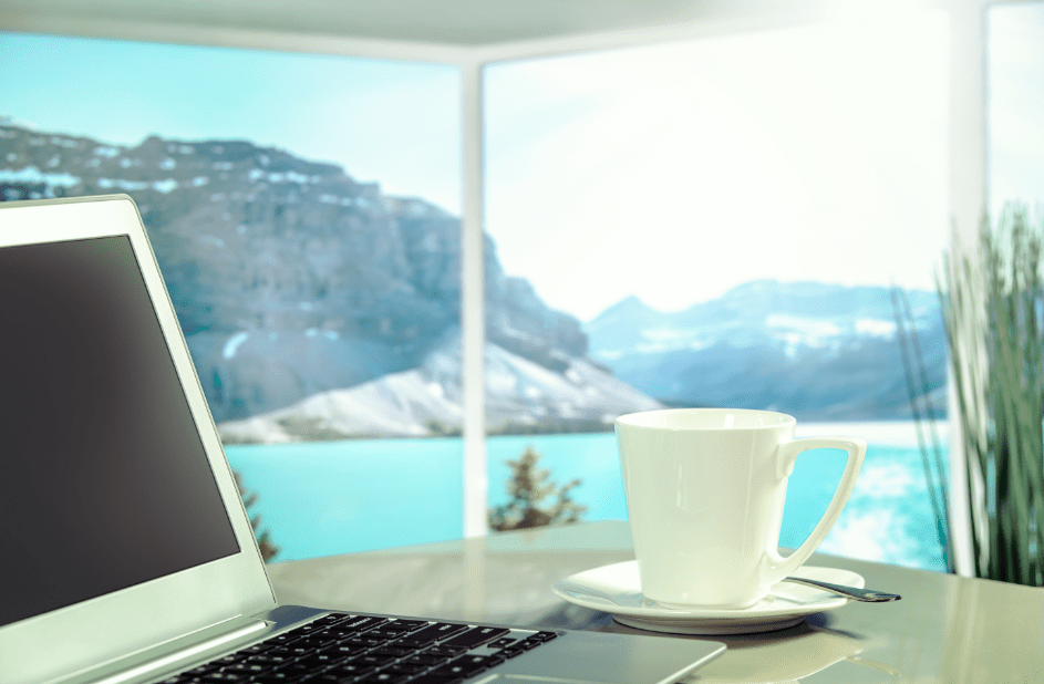 Pack Up and Ship Out: How to Realise Your Dream of Becoming a Digital Nomad!